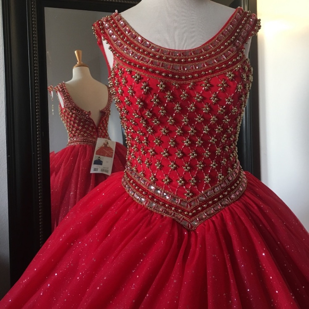 FREE SHIPPING Red Bejeweled Ballgown - Picture 1 of 8